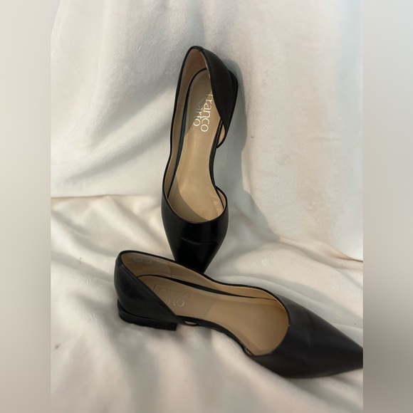 Leather Black Pointed Toe Flats - Picture 1 of 1